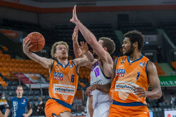 面的正面作 面的正面作