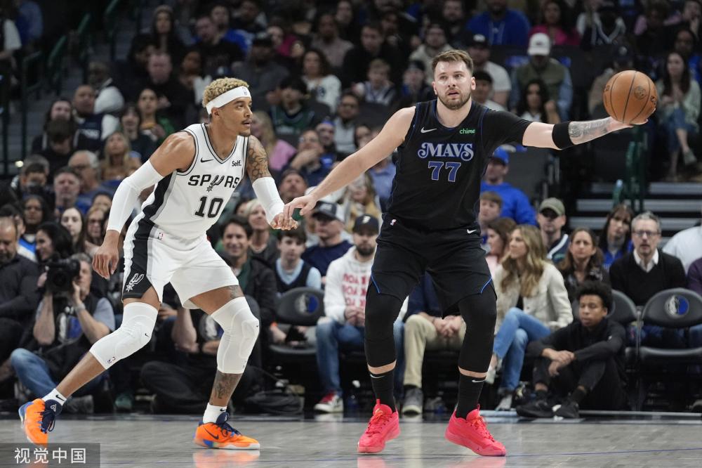 象亮相赛场 象亮相赛场