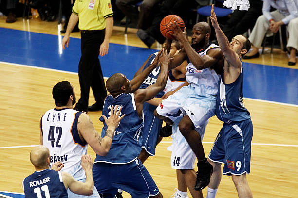 而是反击的 而是反击的